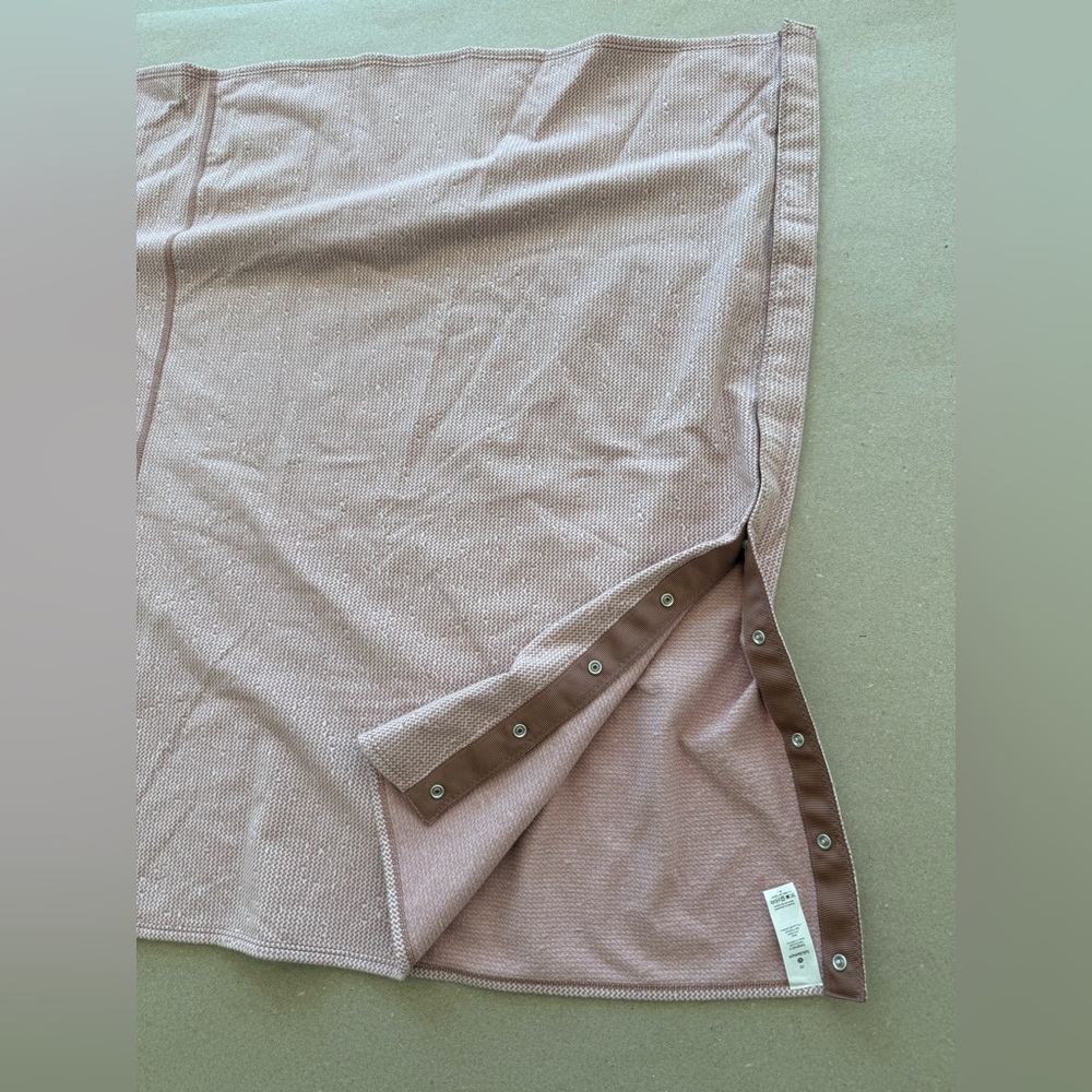 Lululemon Vinyasa Scarf - Dusty Pink —Size OS — NWT - Picture 6 of 9